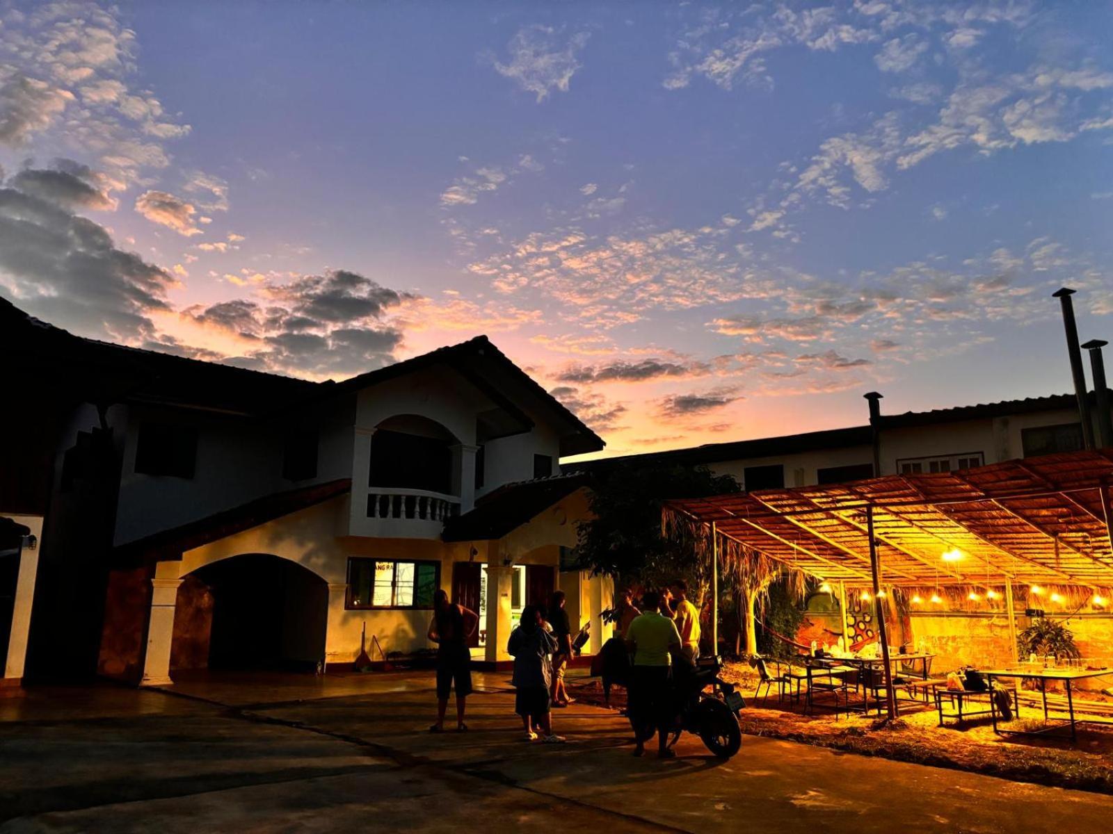 Social Garden Hostel Chiang Rai Eksteriør bilde